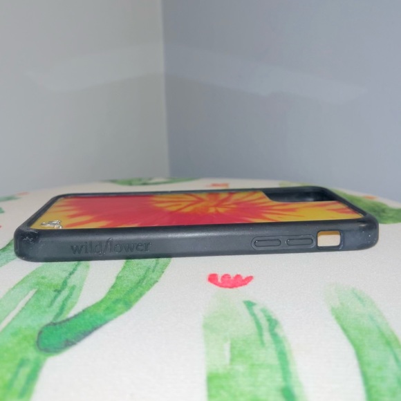 LIMITED EDITION Wildflower Swirl Tie Dye iPhone 11 Case - Picture 4 of 7
